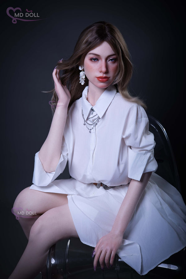 Coco: Fashion Intern Sex Doll