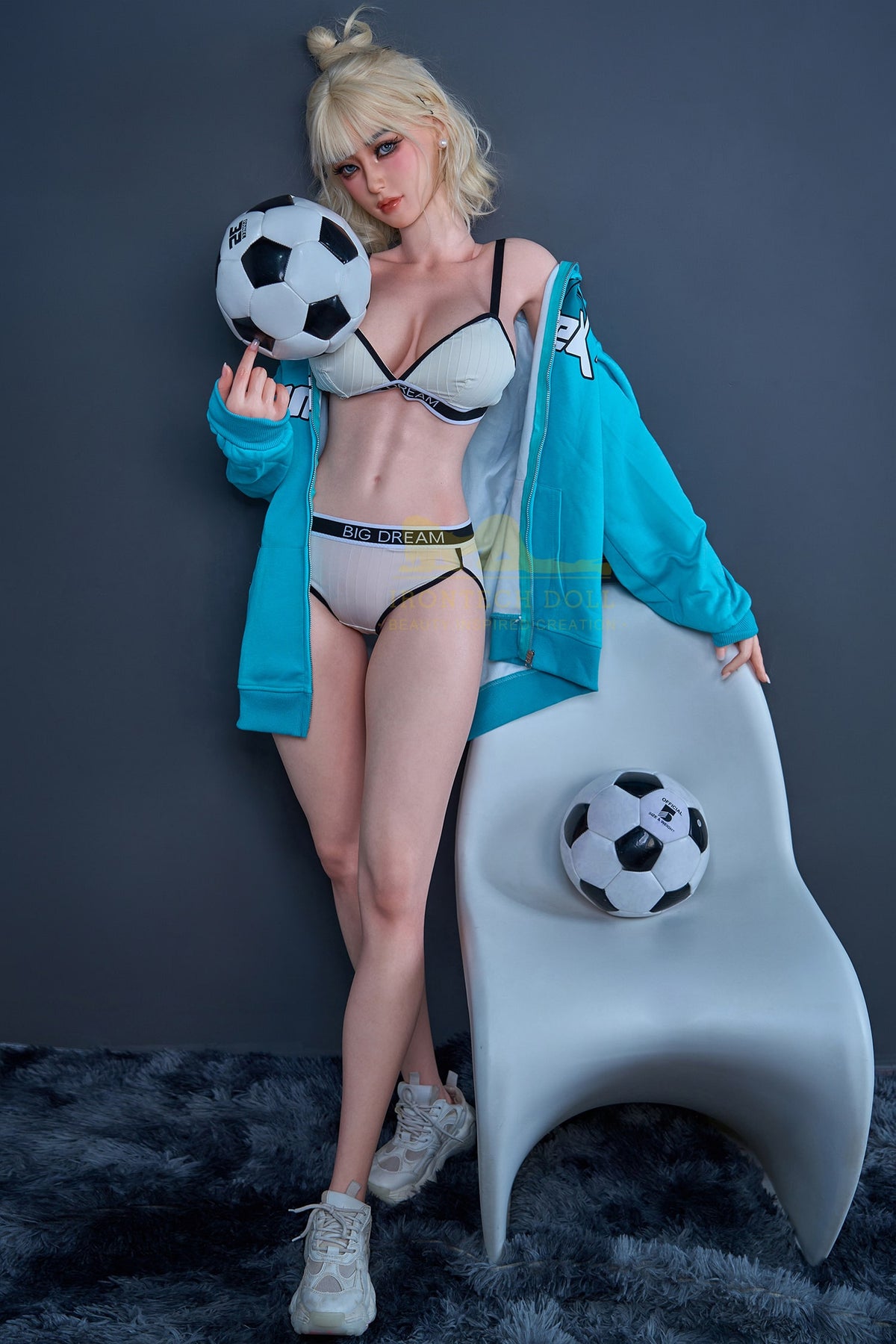 Miku: Muñeca sexual esposa futbolista