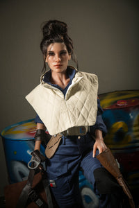 Ren: muñeca sexual de piloto de combate