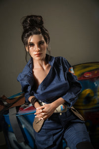 Ren: muñeca sexual de piloto de combate