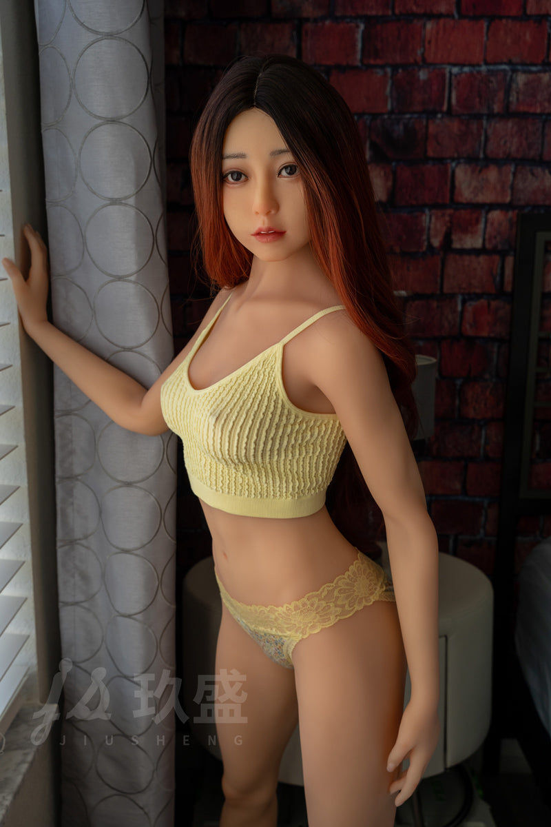 Yume: pequeña muñeca sexual japonesa