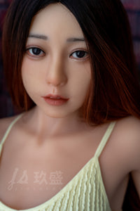 Yume: pequeña muñeca sexual japonesa