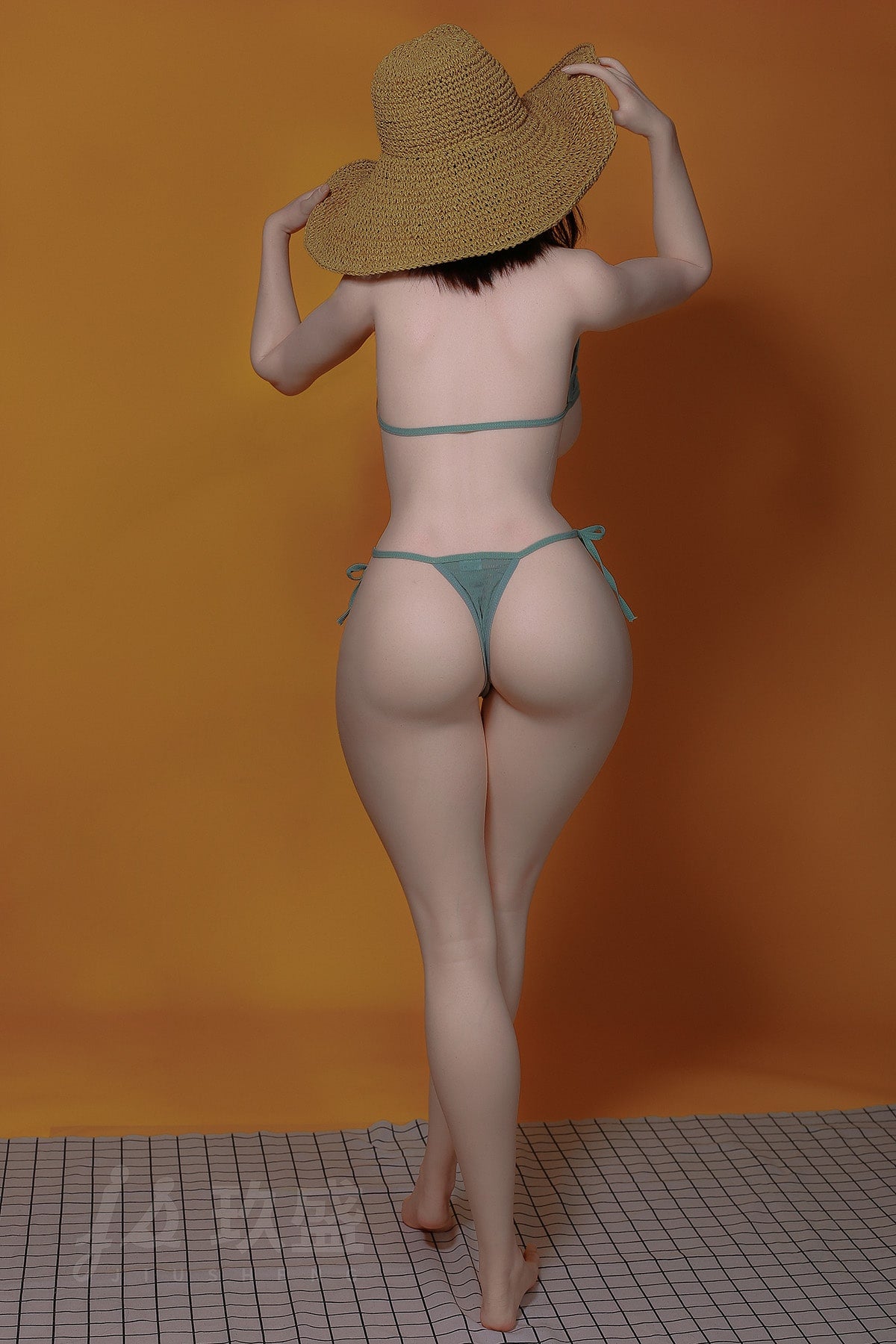 Layne: muñeca sexual para el día de la playa