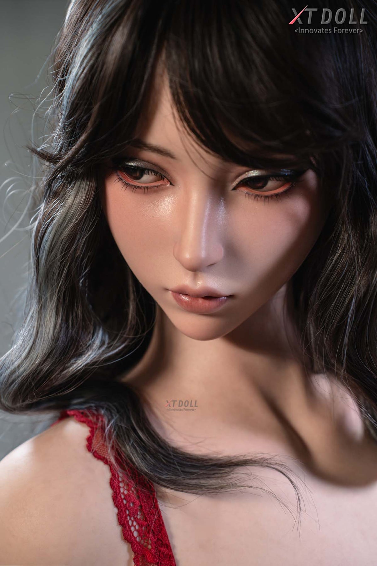 Izelle: Office Babe Sex Doll