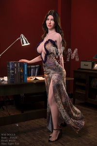 Veera : 스페인어 MILF 섹스 인형