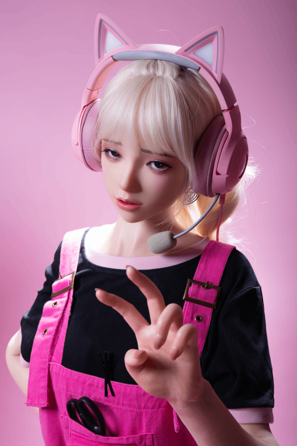 Evanthe: Artistic Teen Sex Doll