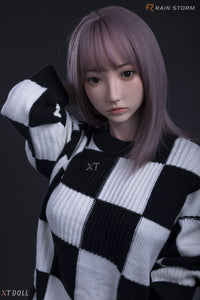 Kiko: muñeca sexual asiática tímida