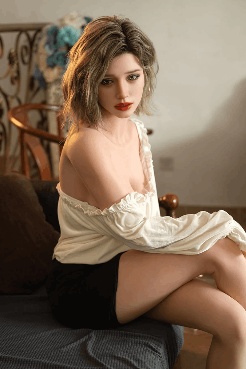 Sofía: Muñeca sexual universitaria