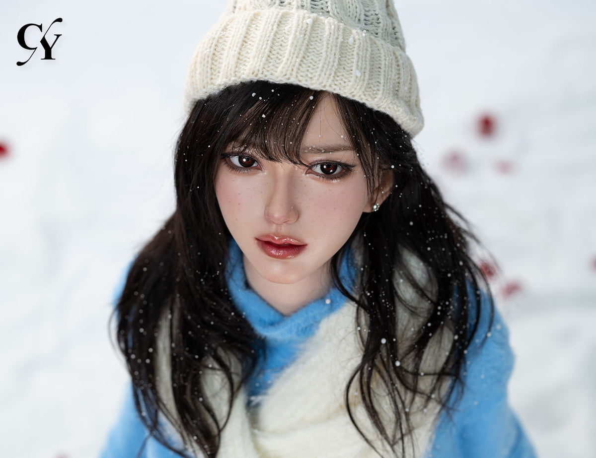 Bingbing: Delicate Asian Sex Doll