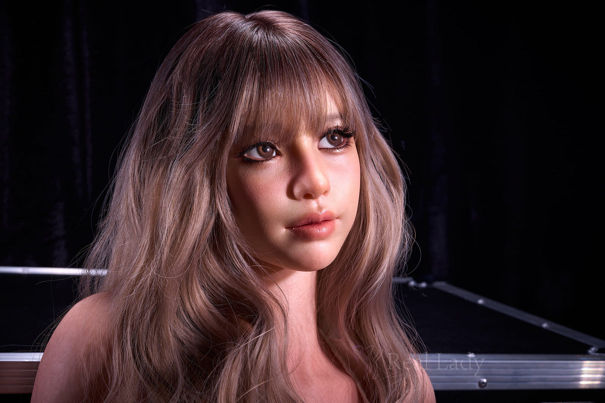 Zinnia: American Bombshell Sex Doll