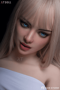 Mystique: muñeca sexual sobrenatural