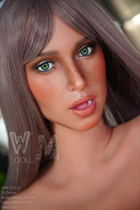 Lila: Muñeca sexual asistente personal caliente