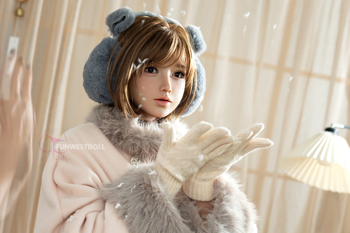 Amy: Winter Lover Sex Doll