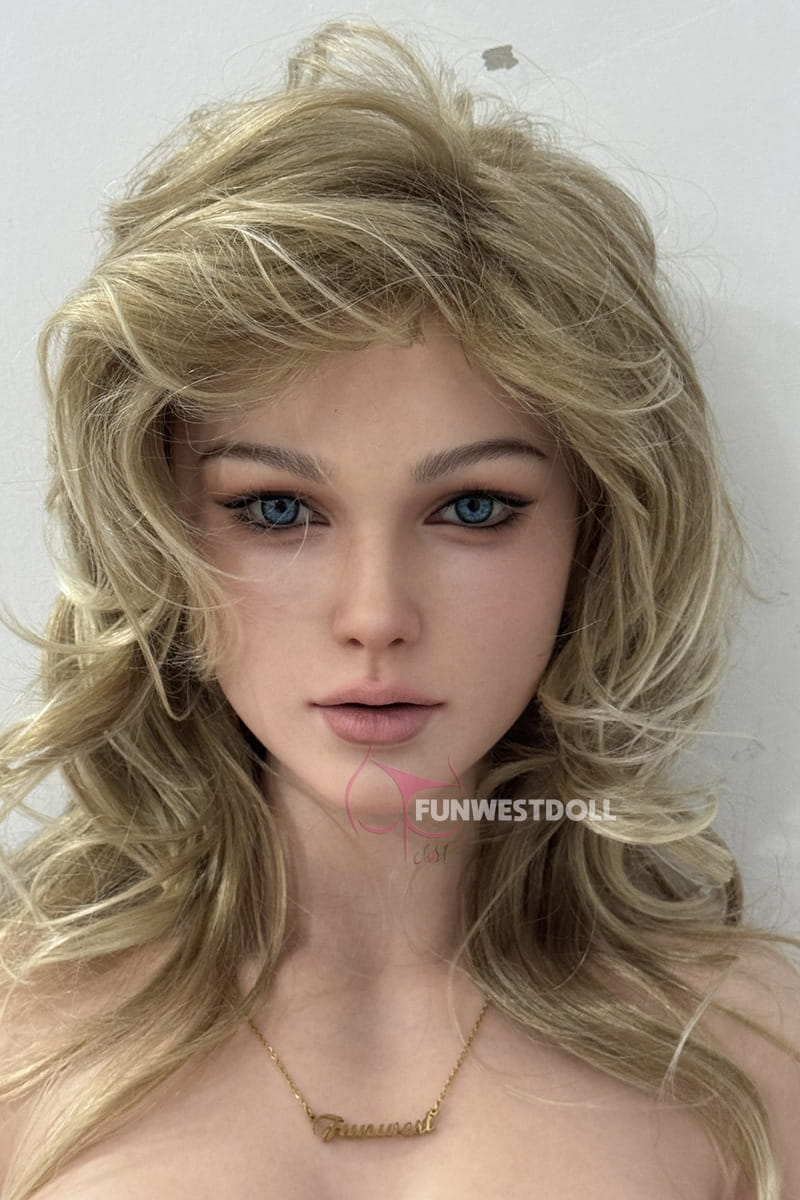 Eloise: Starship Sex Doll