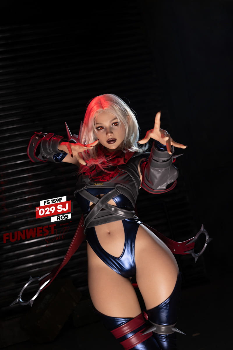Sophiemina: Mad Max Sex Doll