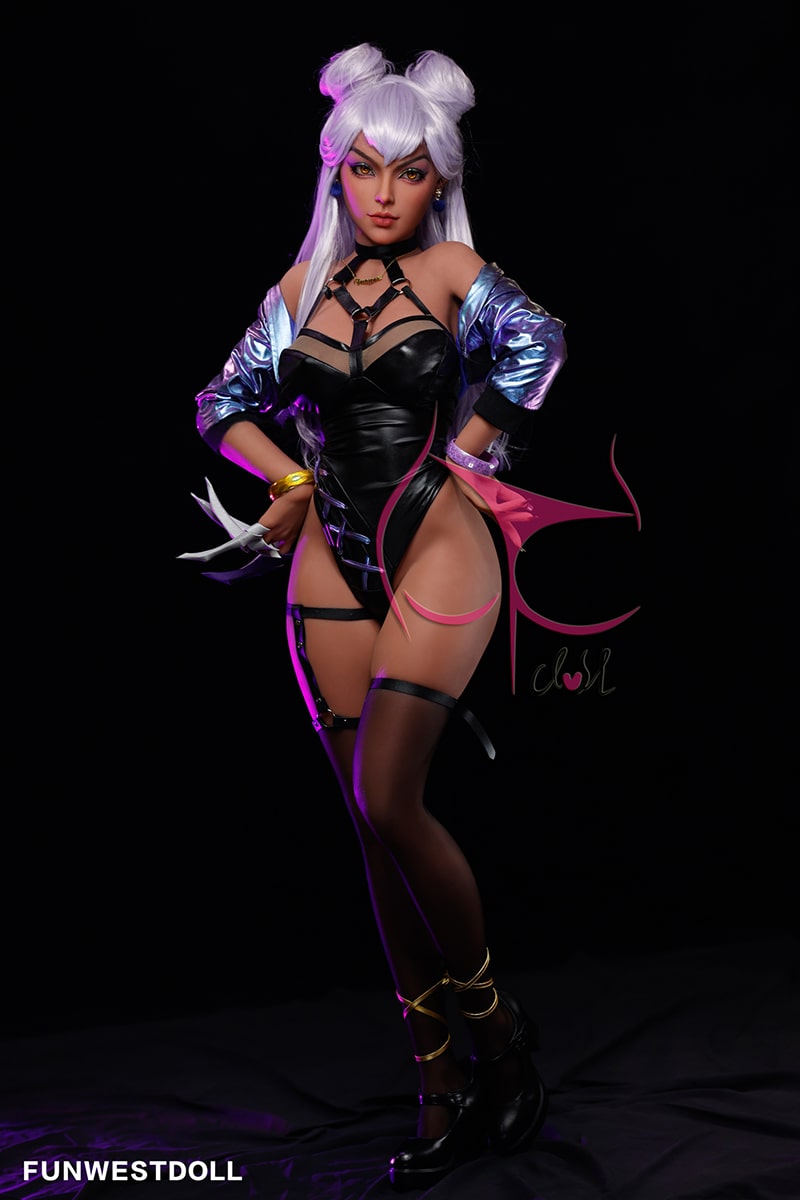 Winslow: Freaky Fantasy Sex Doll