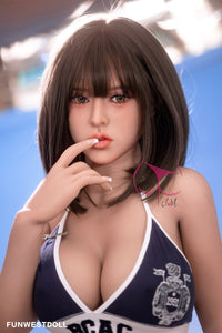 Darlene: 야구 치어리더 섹스 인형