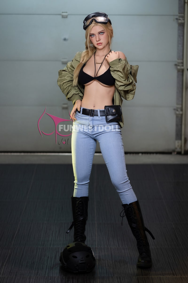 Talvi: Badass Blonde Sex Doll