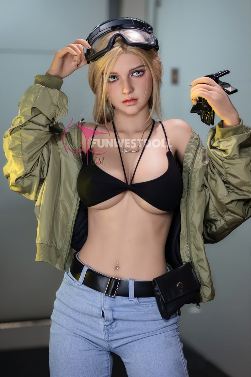 Talvi: Badass Blonde Sex Doll