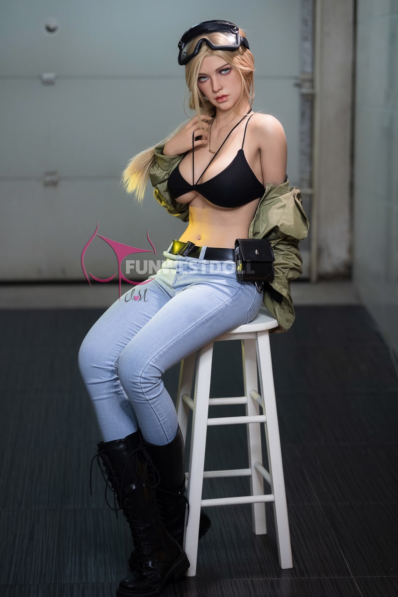 Talvi: Badass Blonde Sex Doll