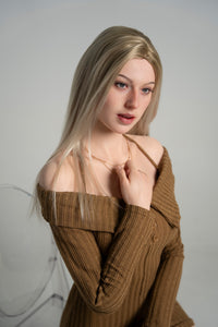 Ramona: muñeca sexual rubia pecosa