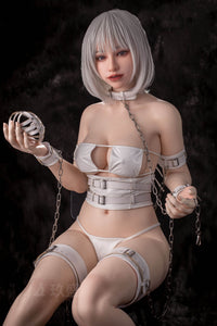 Evana: muñeca sexual japonesa pervertida