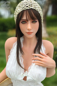 Queena: Pure Teen Sex Doll