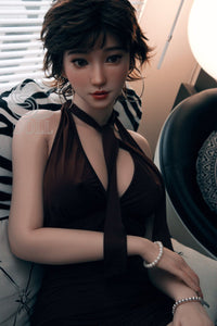 화요일: 포쉬 10대 섹스 인형