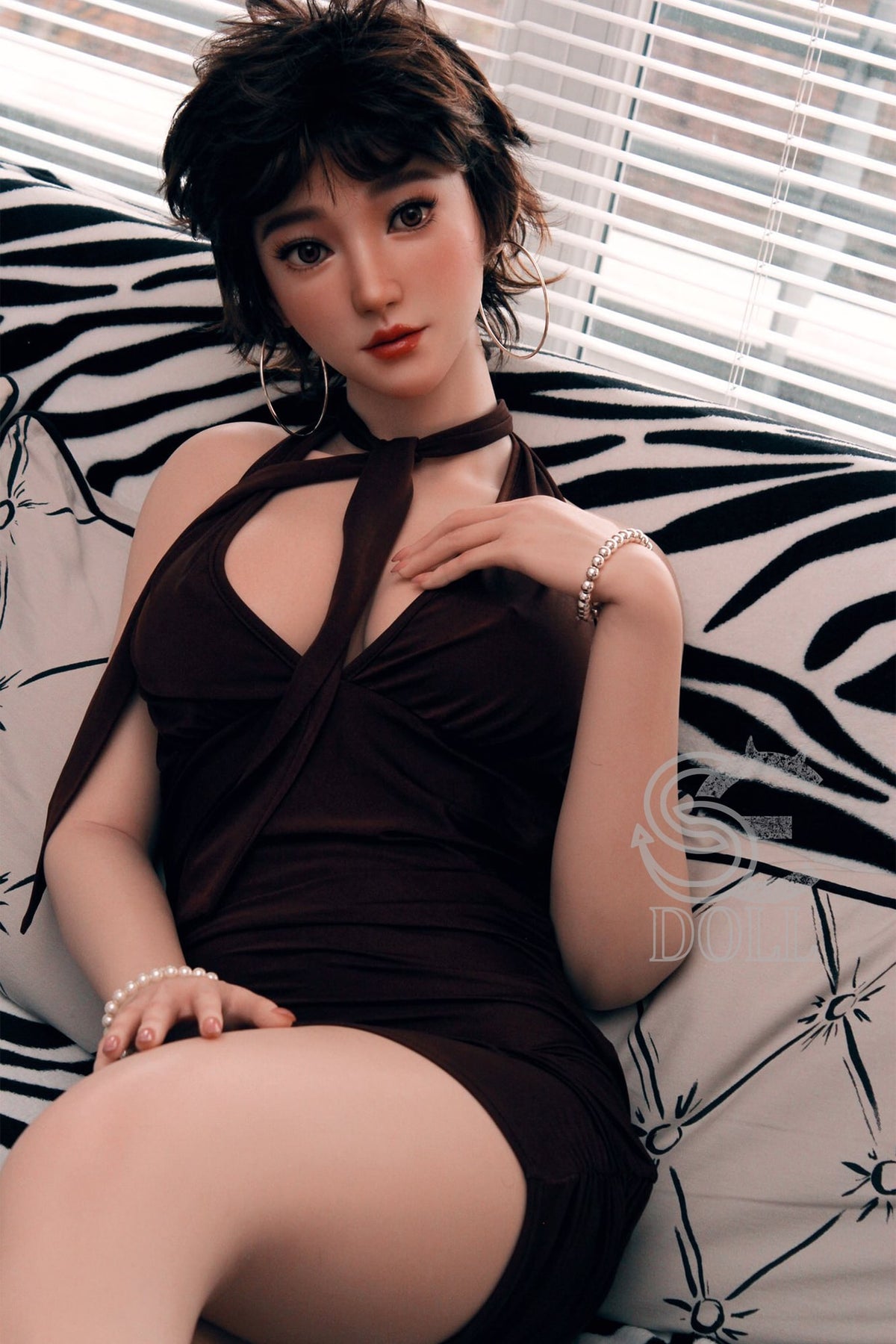 화요일: 포쉬 10대 섹스 인형