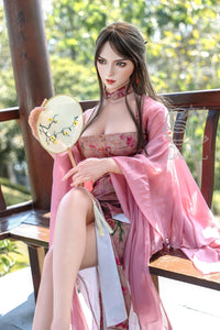 Letizia: la bella princesa muñeca sexual