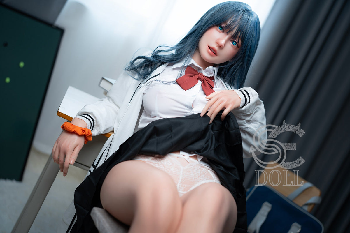 Oaklyn: Muñeca sexual sexy de detención