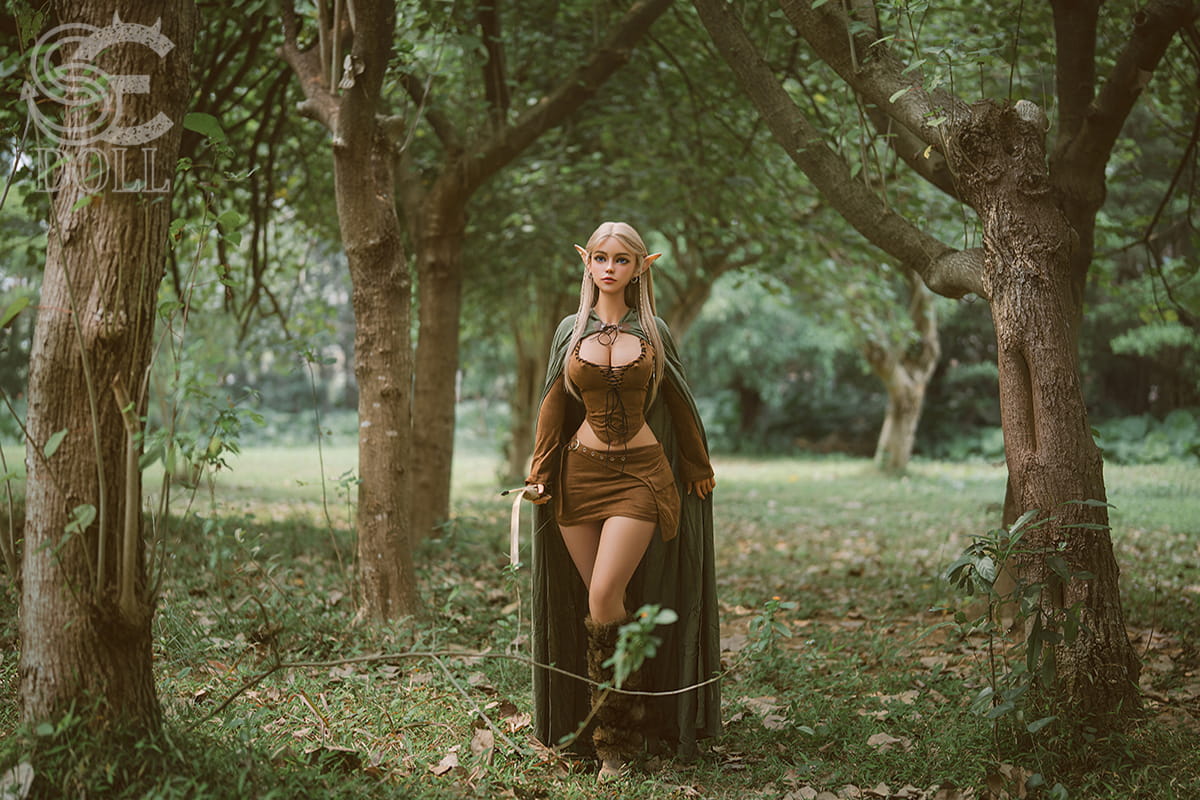 Lita: Night Elf Hunter Sex Doll