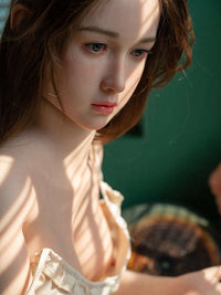 Ai: 고요한 섹스 인형