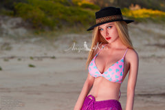 Lucille: muñeca sexual de playa de California