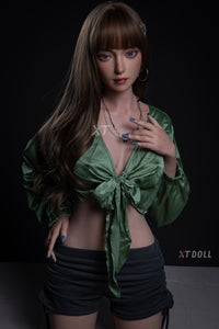 Флора: секс-кукла заботливого терапевта