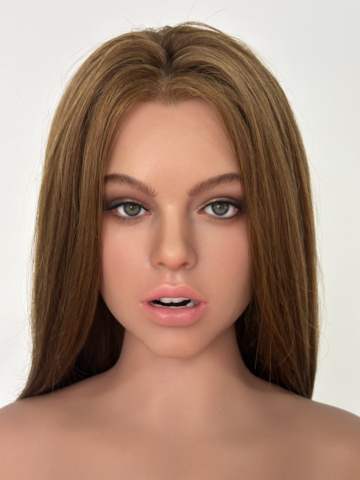 Livia: Muñeca sexual pelirroja loca
