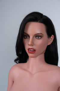 Tori: Muñeca sexual de grandes tetas