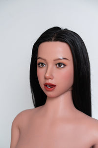 Prisca: la muñeca sexual de la hija de un multimillonario