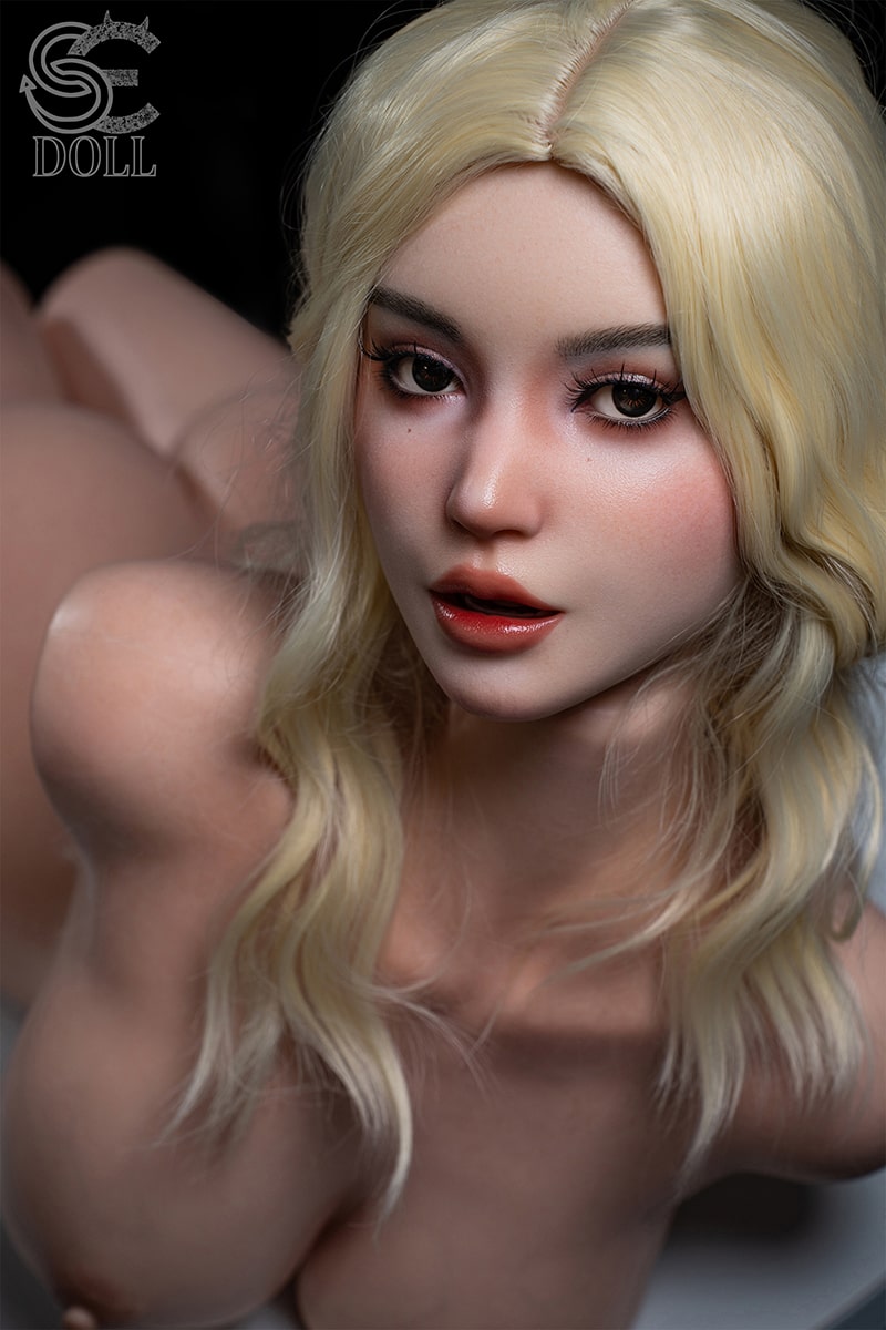 Isla Kane: Silicone Sex Doll Torso