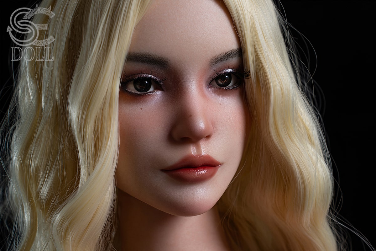 Isla Kane: Silicone Sex Doll Torso