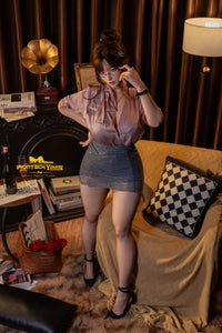 Sia: Graceful Secretary Sex Doll