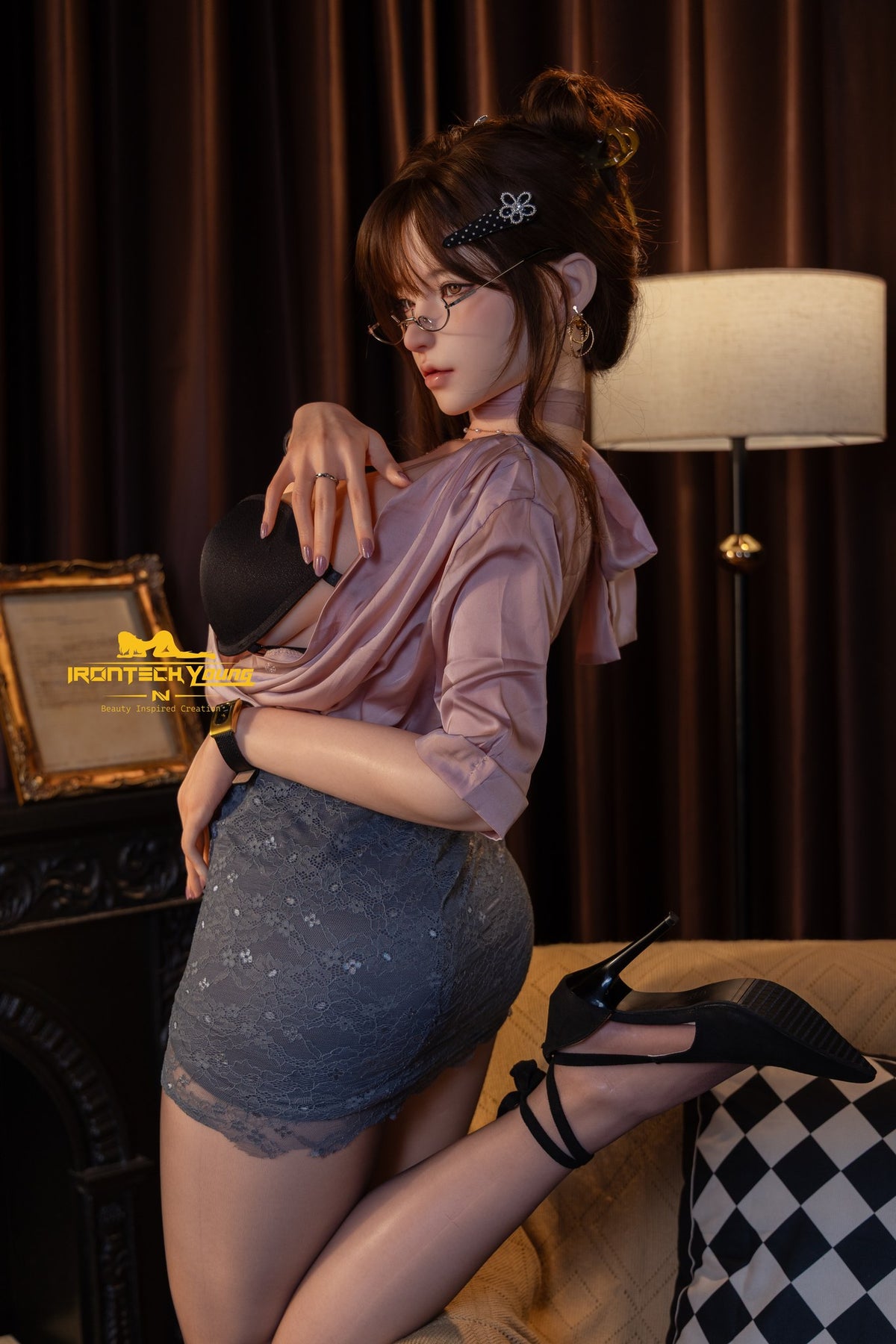 Sia: Graceful Secretary Sex Doll