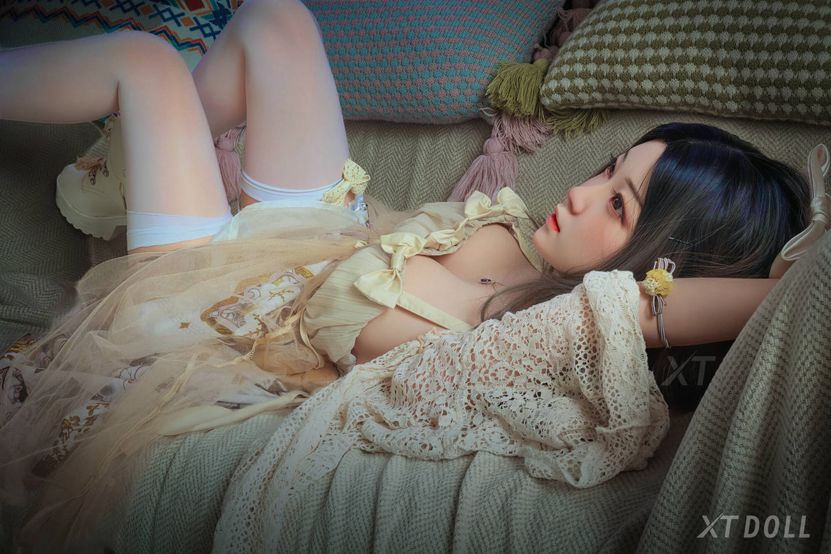 Yin: muñeca sexual princesa coreana