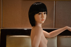 Celeste: Muñeca japonesa de pecho plano