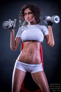 Halle: muñeca sexual de entrenador personal