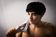 Nick: Muñeca asiática del sexo masculino